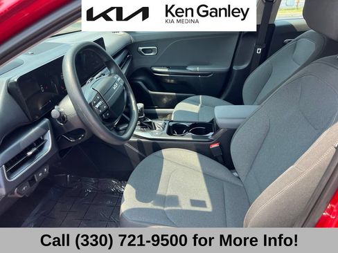 Certified 2025 Kia K4 FWD image 36
