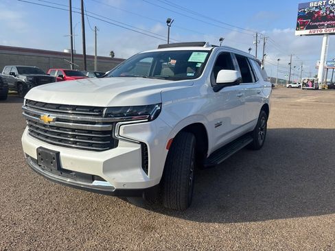 Used 2022 Chevrolet Tahoe LT w/ Luxury Package image 2