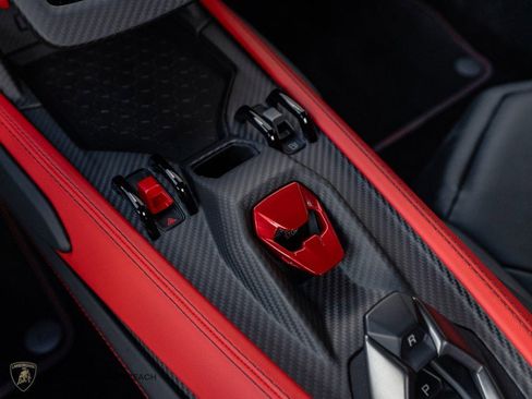 Used 2025 Lamborghini Revuelto AWD/4WD image 14