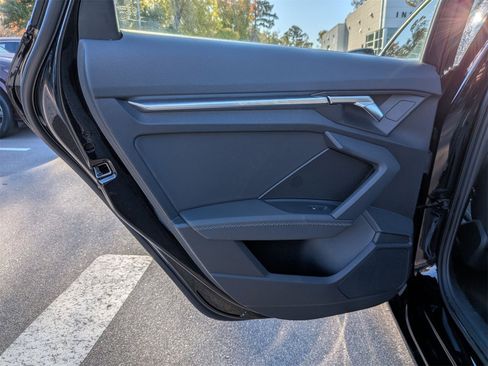 Used 2023 Audi A3 2.0T Premium image 27