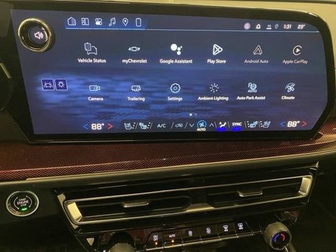 New 2026 Chevrolet Traverse RS AWD/4WD image 16
