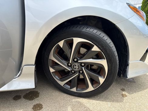 Used 2018 Toyota Corolla iM w/ All-Weather Mat Package FWD image 18