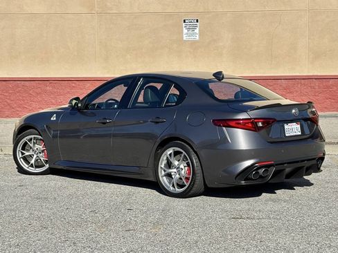 Used 2018 Alfa Romeo Giulia Quadrifoglio w/ Driver Assist Dynamic Package image 5