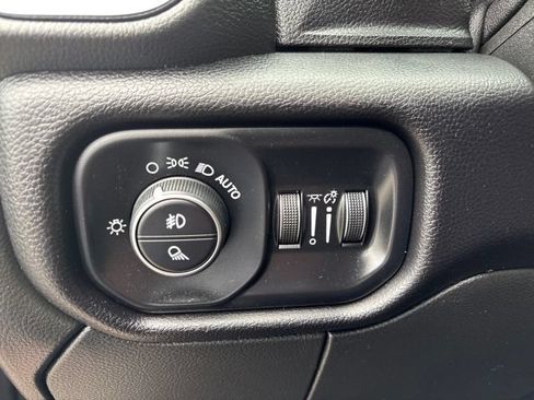 Used 2025 RAM 2500 Laramie w/ Night Edition AWD/4WD image 15