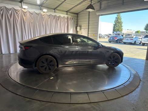 Used 2024 Tesla Model 3 Standard Range RWD image 4