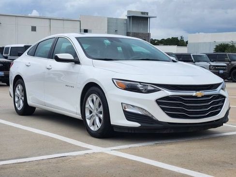 Used 2024 Chevrolet Malibu LT FWD image 3