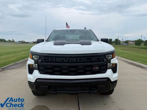Used 2026 Chevrolet Silverado 1500 Custom Trail Boss w/ Turbomax Blackout Package AWD/4WD image 9