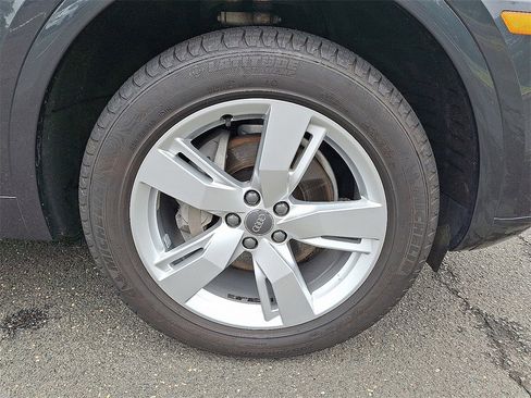 Used 2019 Audi Q5 2.0T Premium Plus w/ Premium Plus Package image 8