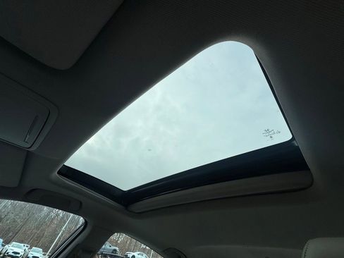 Used 2025 Honda Accord EX-L image 18