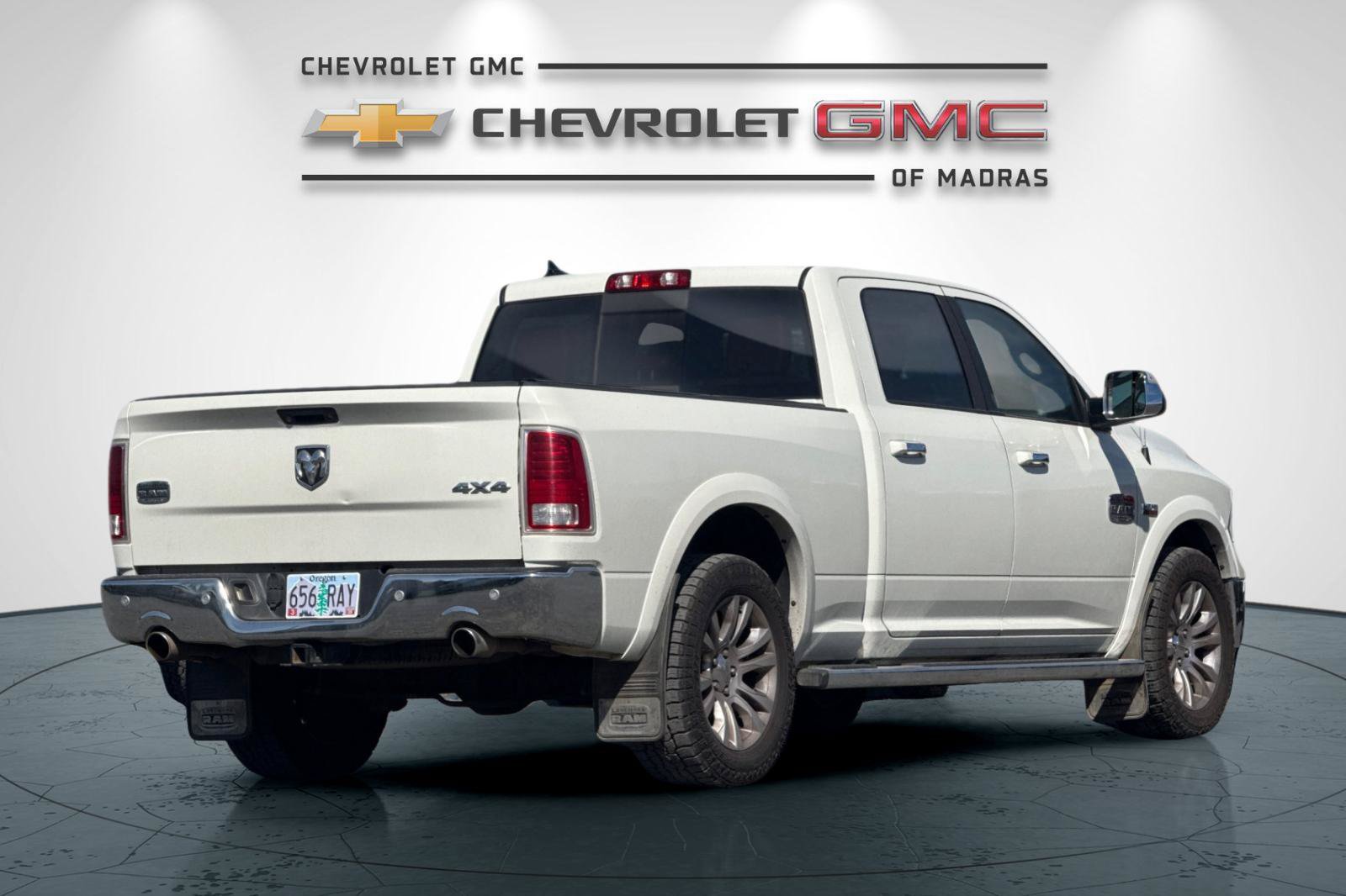 Used 2016 RAM 1500 Laramie Longhorn w/ Convenience Group AWD/4WD image 3