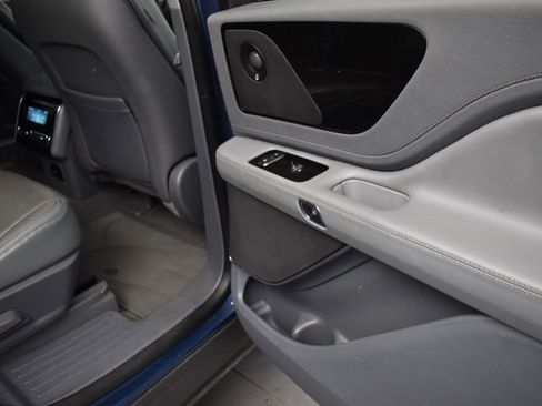 Used 2020 Lincoln Aviator Reserve w/ Class IV Trailer Tow Package image 22