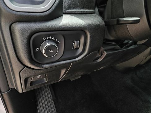 New 2026 RAM 1500 Tradesman AWD/4WD image 14