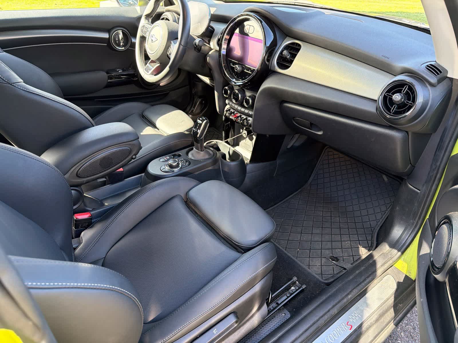 Used 2024 MINI Cooper S FWD image 9