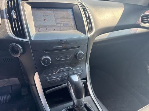 Used 2017 Ford Edge SEL w/ Equipment Group 201A image 9