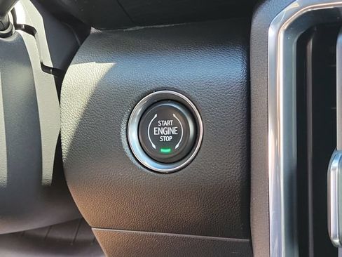 Used 2025 GMC Acadia Elevation FWD image 26