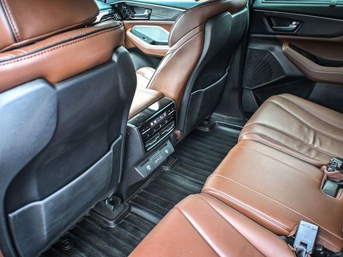 Used 2023 Acura MDX SH-AWD w/ Advance Package image 14