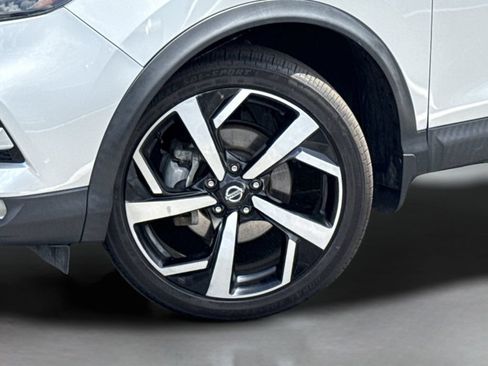 Certified 2021 Nissan Rogue Sport SL w/ Premium Package FWD image 47