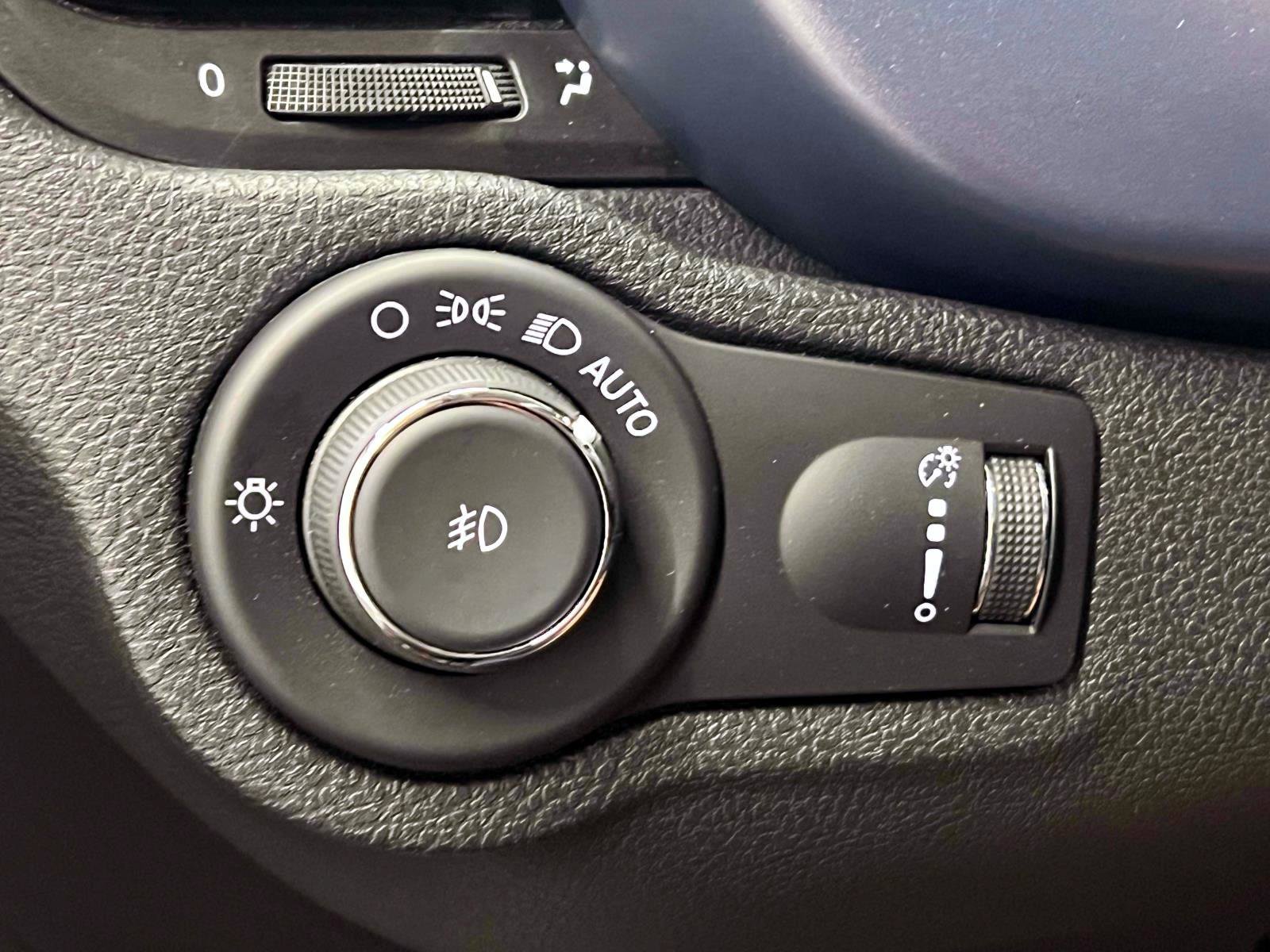 Used 2022 FIAT 500X Pop w/ Sport Appearance Package AWD/4WD image 18