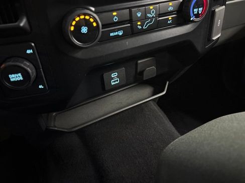 Used 2023 Ford F150 XLT AWD/4WD image 42