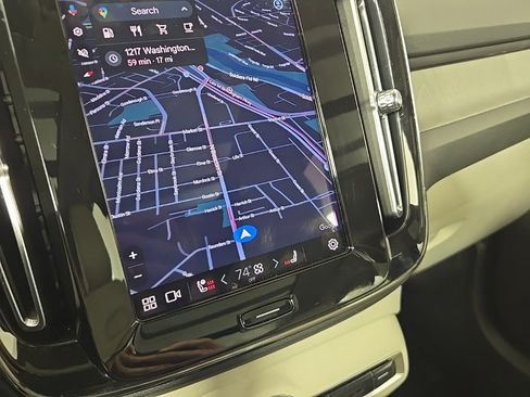 Certified 2023 Volvo XC40 B5 Plus w/ Driver Assist Package image 20