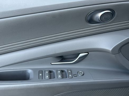 Certified 2023 Hyundai Elantra SEL w/ Convenience Package image 13