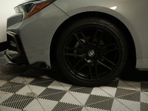 Used 2022 Toyota Corolla SE image 9