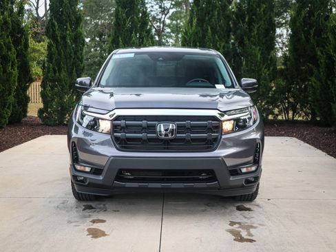 Certified 2024 Honda Ridgeline RTL image 3
