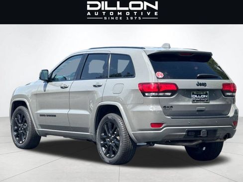 Used 2021 Jeep Grand Cherokee Laredo X AWD/4WD image 6