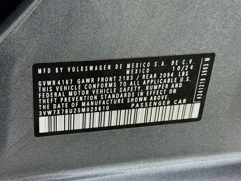 Used 2025 Volkswagen Jetta SE FWD image 28