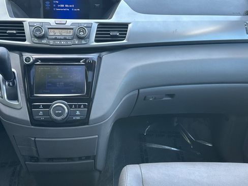 Used 2017 Honda Odyssey EX-L image 19