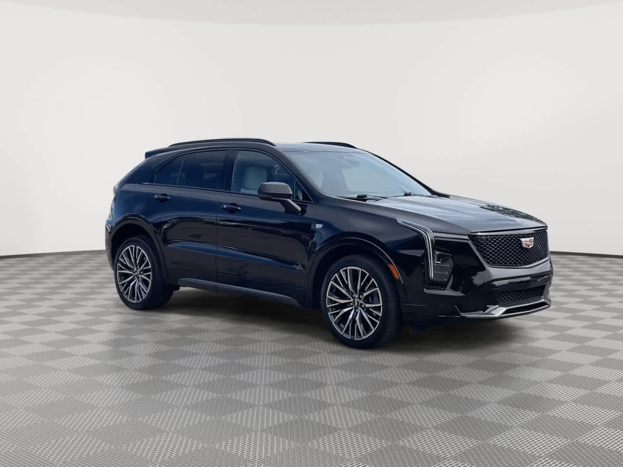 Certified 2024 Cadillac XT4 Sport AWD/4WD image 2
