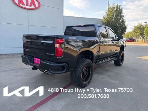 Used 2022 Chevrolet Silverado 1500 Custom Trail Boss AWD/4WD image 11