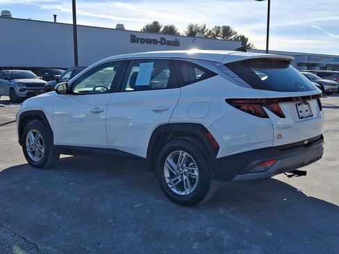 Used 2025 Hyundai Tucson SE AWD/4WD image 4