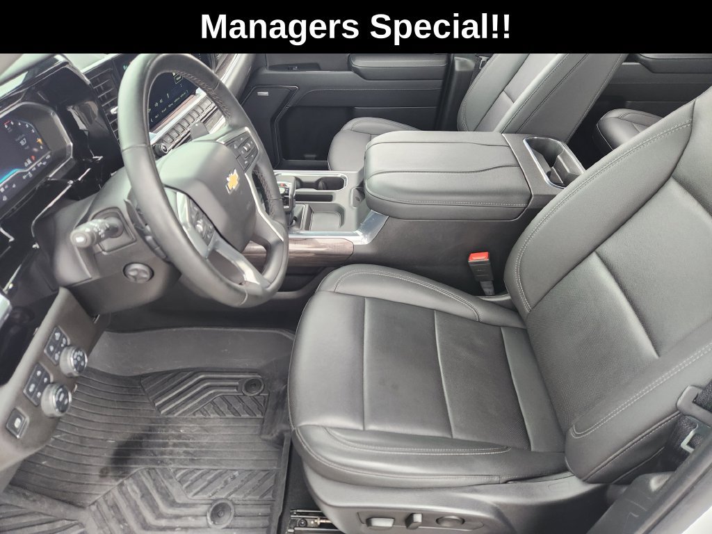 Used 2024 Chevrolet Silverado 1500 LTZ AWD/4WD image 14