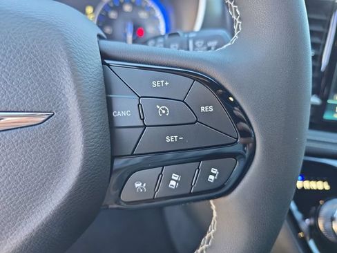 New 2026 Chrysler Pacifica Select w/ S Appearance Package FWD image 24