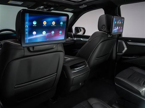 Used 2026 Cadillac Escalade V w/ LPO, ONYX Package AWD/4WD image 21