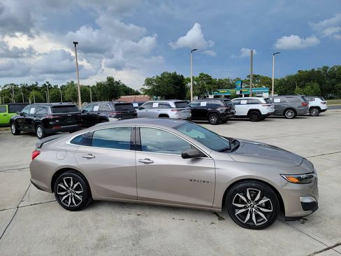 Used 2022 Chevrolet Malibu RS FWD image 6