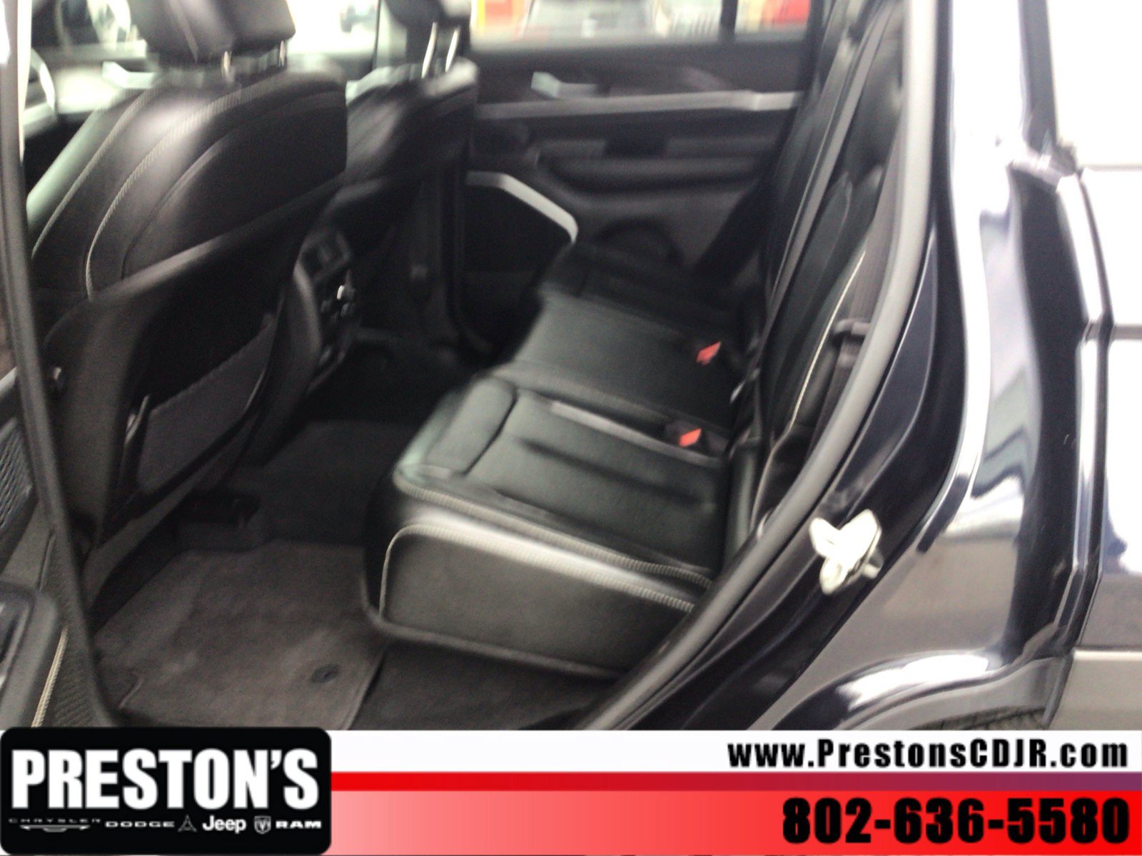 Used 2024 Jeep Grand Cherokee Limited 4xe AWD/4WD image 24