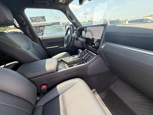 Used 2024 Lexus GX 550 AWD/4WD image 25