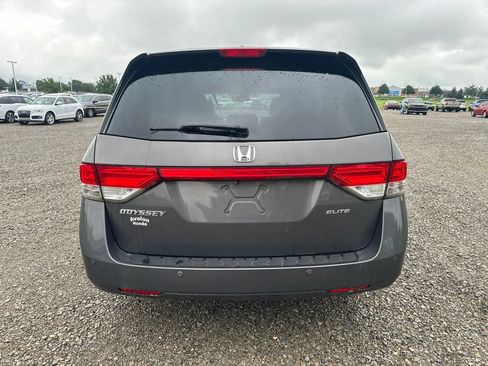 Used 2016 Honda Odyssey Touring Elite image 10