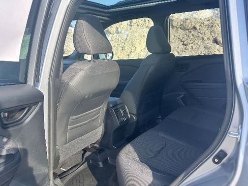 Used 2025 Subaru Forester Premium w/ Convenience Package #1 image 10