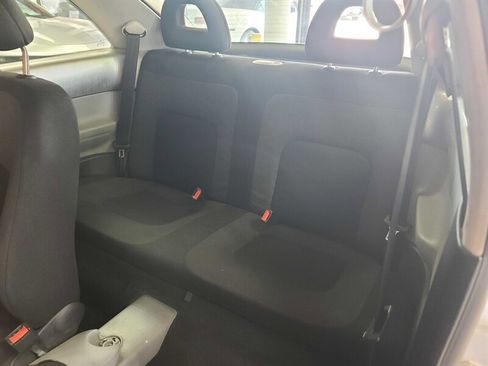 Used 2000 Volkswagen Beetle GL image 11