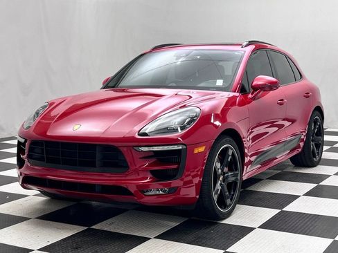 Used 2018 Porsche Macan GTS w/ Premium Package Plus AWD/4WD image 4