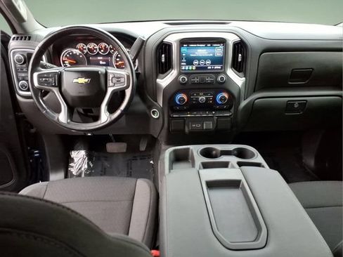 Used 2022 Chevrolet Silverado 1500 LT AWD/4WD image 13