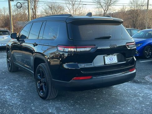 Used 2021 Jeep Grand Cherokee L Laredo image 4