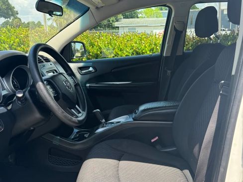 Used 2017 Dodge Journey SE FWD image 8
