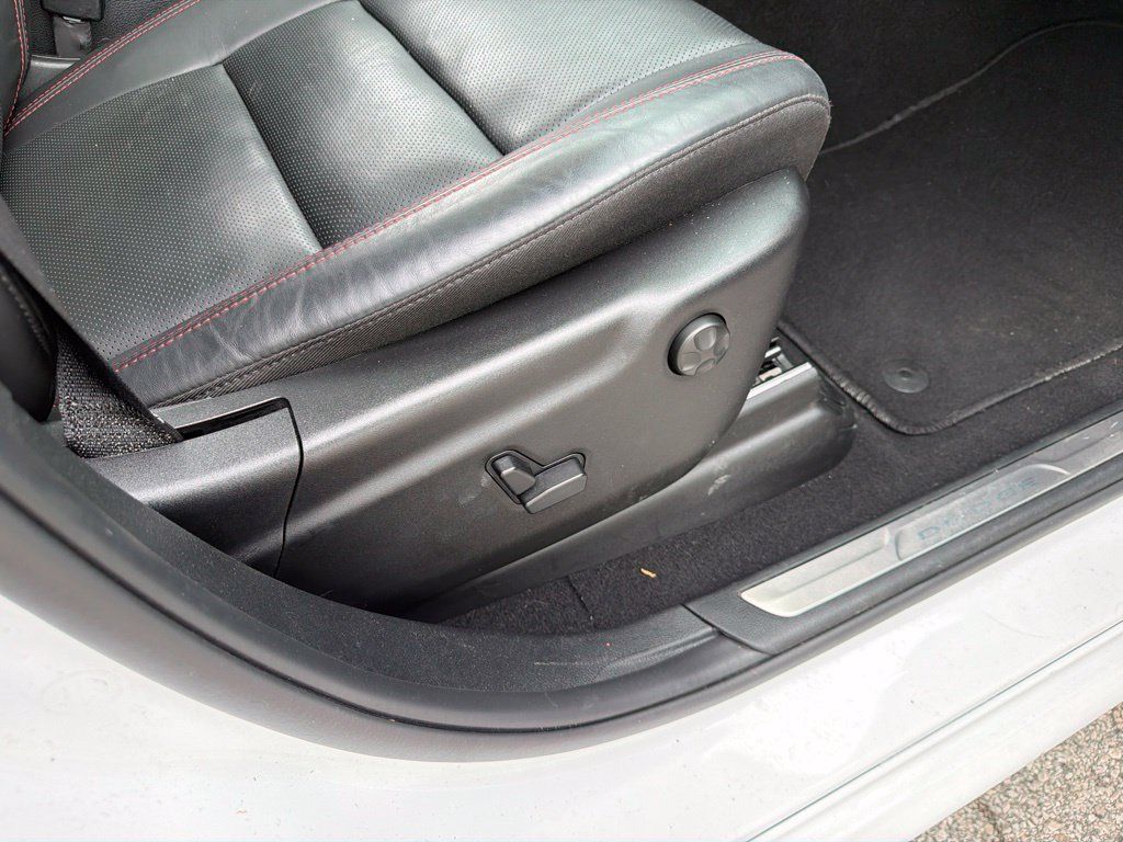 Used 2025 Dodge Durango GT AWD/4WD image 34