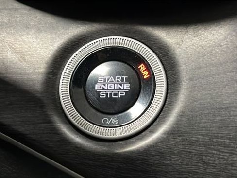 Used 2024 Jeep Grand Cherokee L Limited w/ Luxury Tech Group II AWD/4WD image 22