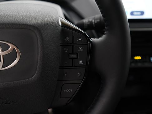 Used 2025 Toyota Prius Limited w/ Limited Premium Package image 20