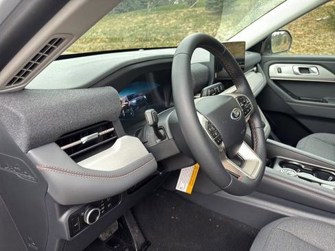 New 2026 Ford Explorer Active image 12